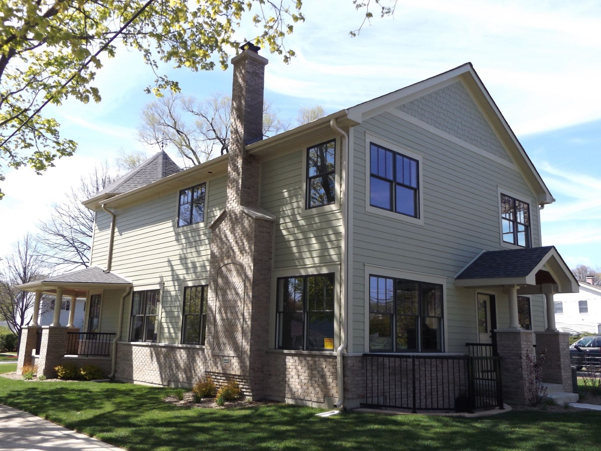 Siding home hero